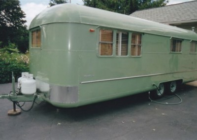 1951 Vagabond Trailer Model 232 - image 1a