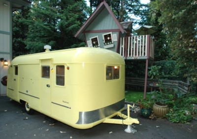 1950 Vagabond Trailer Model 19 - image 2