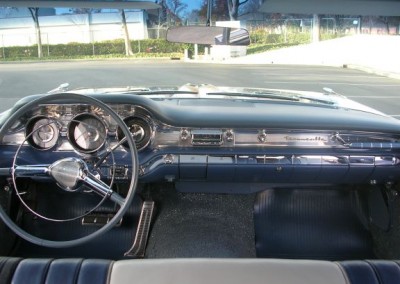 1959 Pontiac Bonneville Safari Station Wagon - image 8
