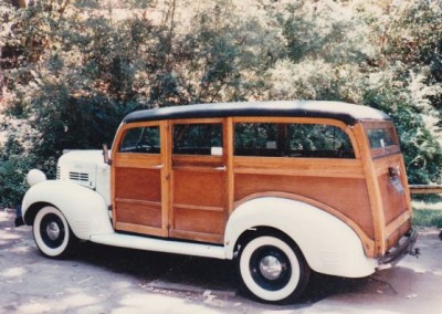 1946 Dodge Cantrell Woodie Wagon - image 2